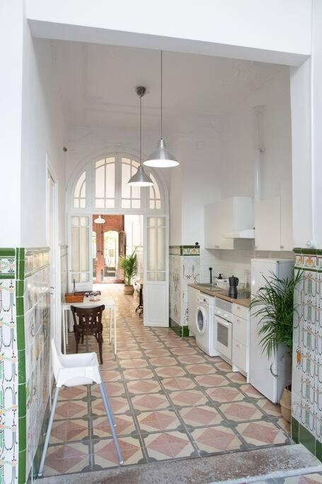 4 - Acogedora Habitacion Junto A Ruzafa Con Bano Privado Y Aire Acondicionado Valencia Buitenkant foto